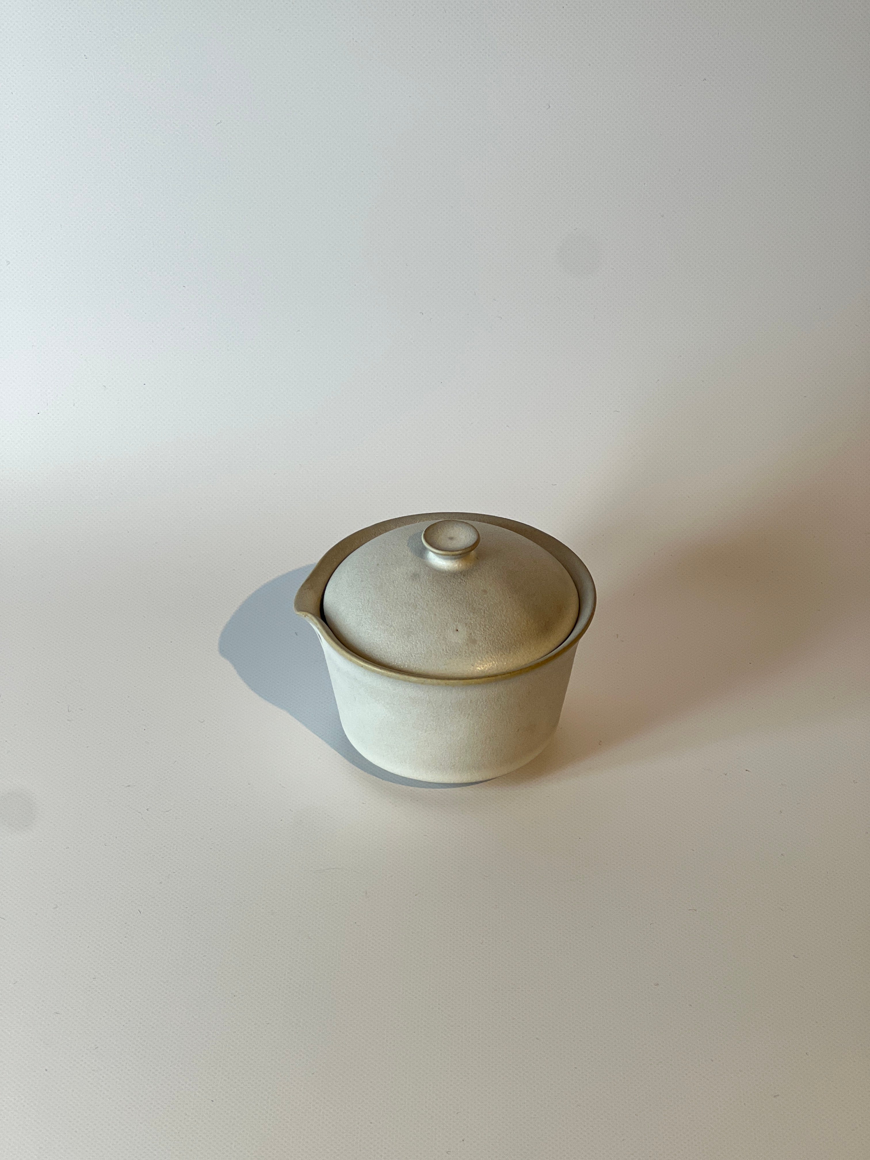 戸島ヒロミ としまひろみ | EGO STORE ー器とフレグランスと郷土玩具ー